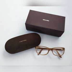 Tom Ford Unisex Tan Glasses Frame with Case. 54×17 135 Pre-owned.